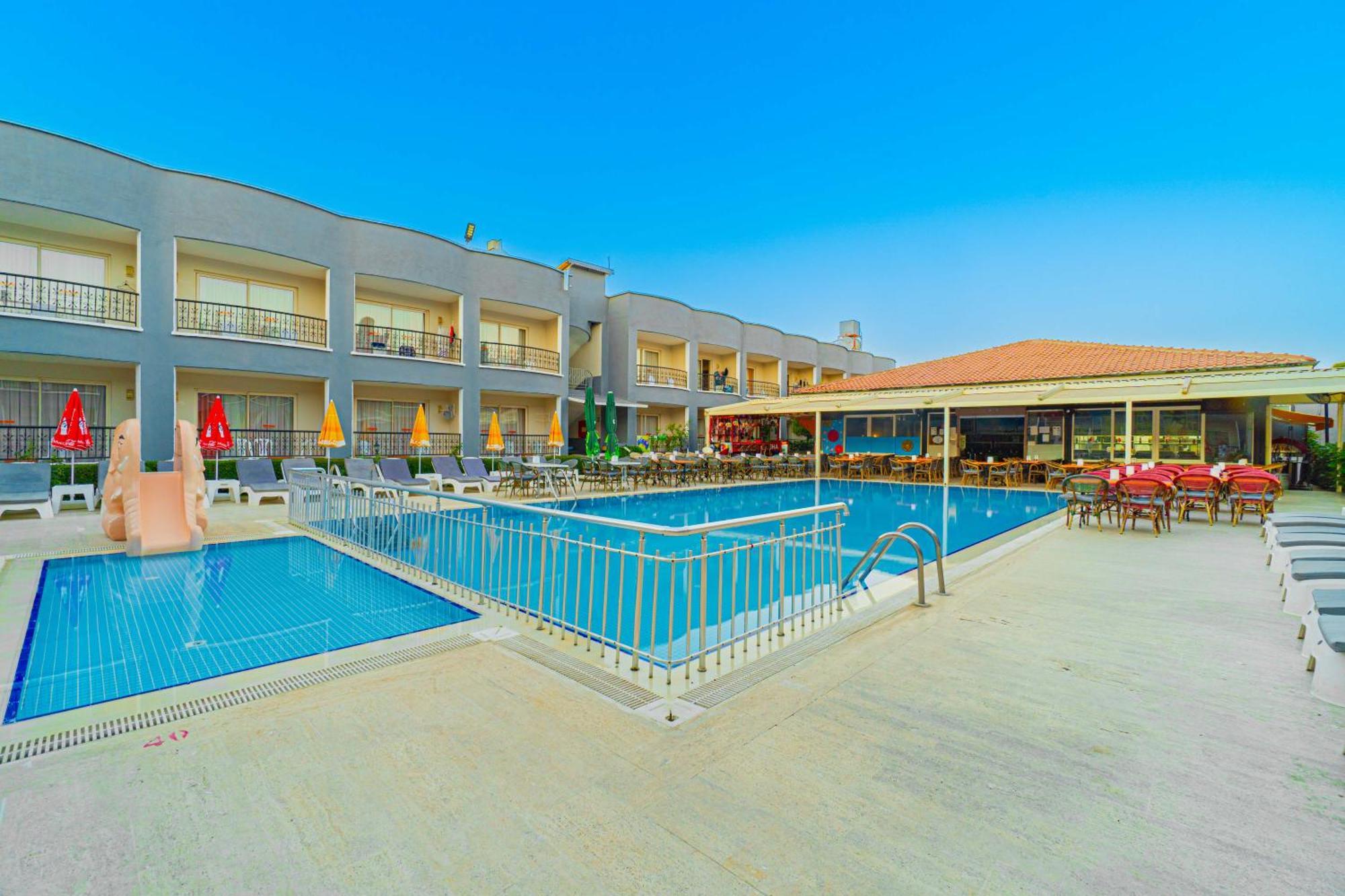 Sayanora Hotel Side Exterior foto